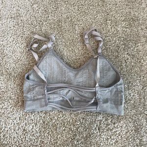 IZOD grey sports bra! Size small, push up effect